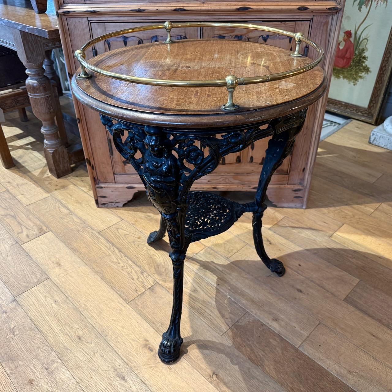 Brittania Pub Table
