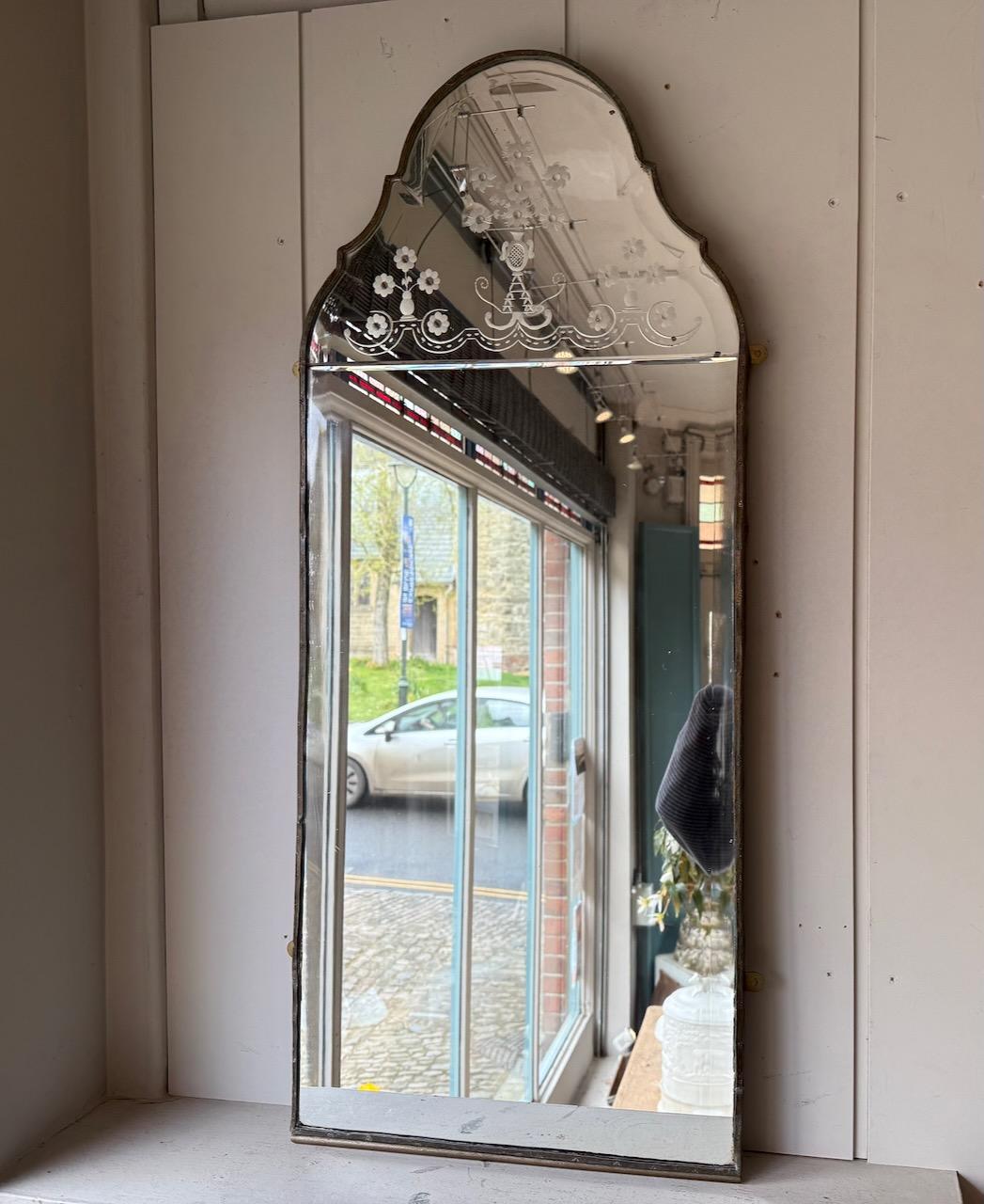 Queen Ann Style Mirror
